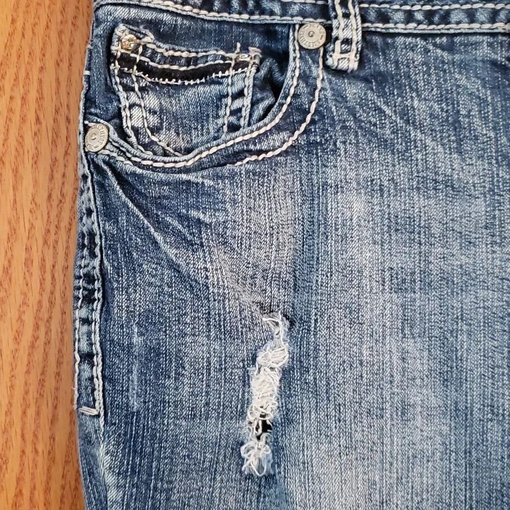 Very Nice Amethyst Distressed Jeans Sz 13 - Picture 2 of 15